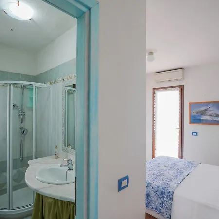 - Residenza *