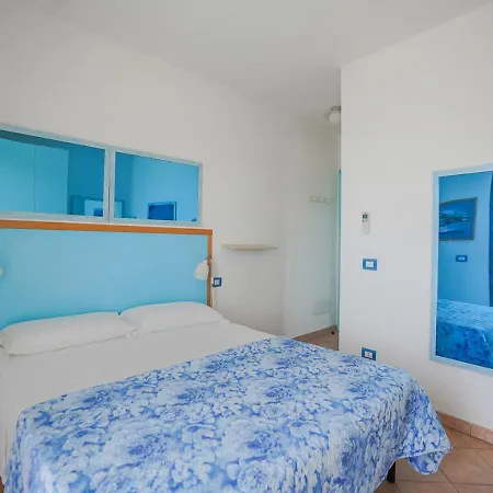 - Residenza 公寓 *