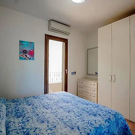- Residenza * Λα Μανταλένα